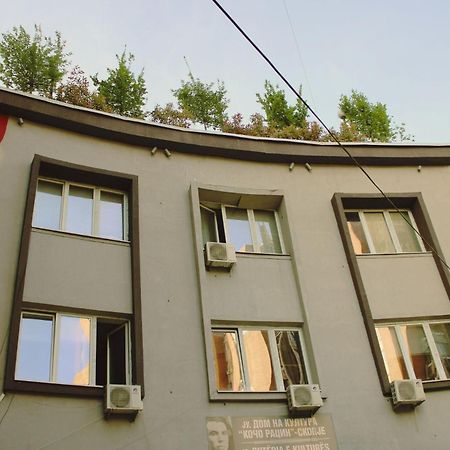 Sunny Center Apartment Skopje Exteriör bild